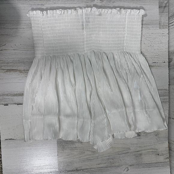 Queen of Sparkles Iridescent White Shorts – Size M – Smocked Waist - MSRP $102